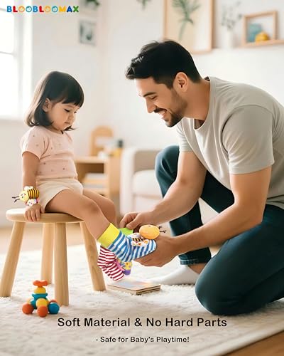 Bloobloomax soft rattle socks and foot finder set for infant girls and boys 0-36 months, baby shower gifts
