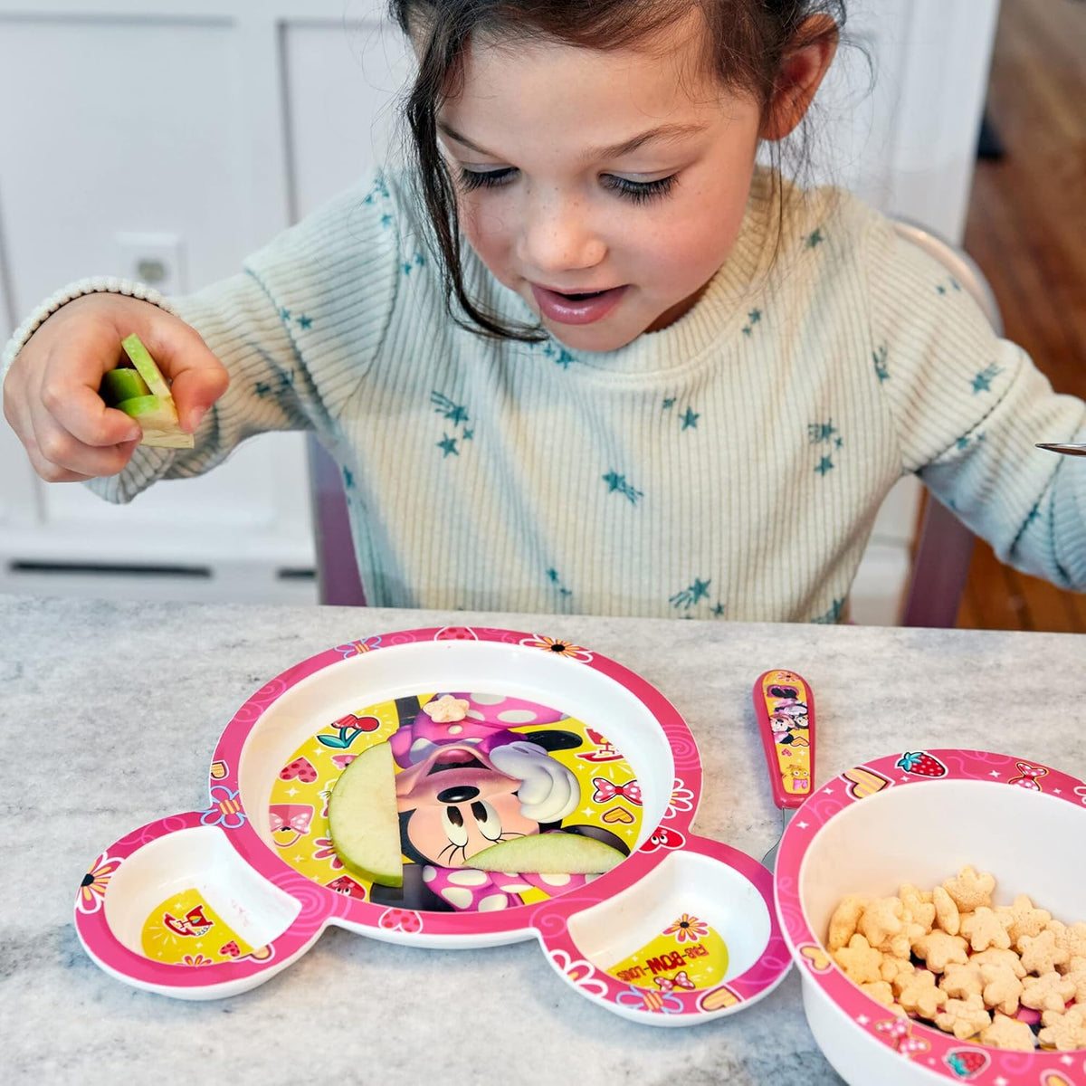 The First Years Disney Minnie Mouse Dinnerware Set - Toddler Plates and Toddler Utensils- 4 Piece Set