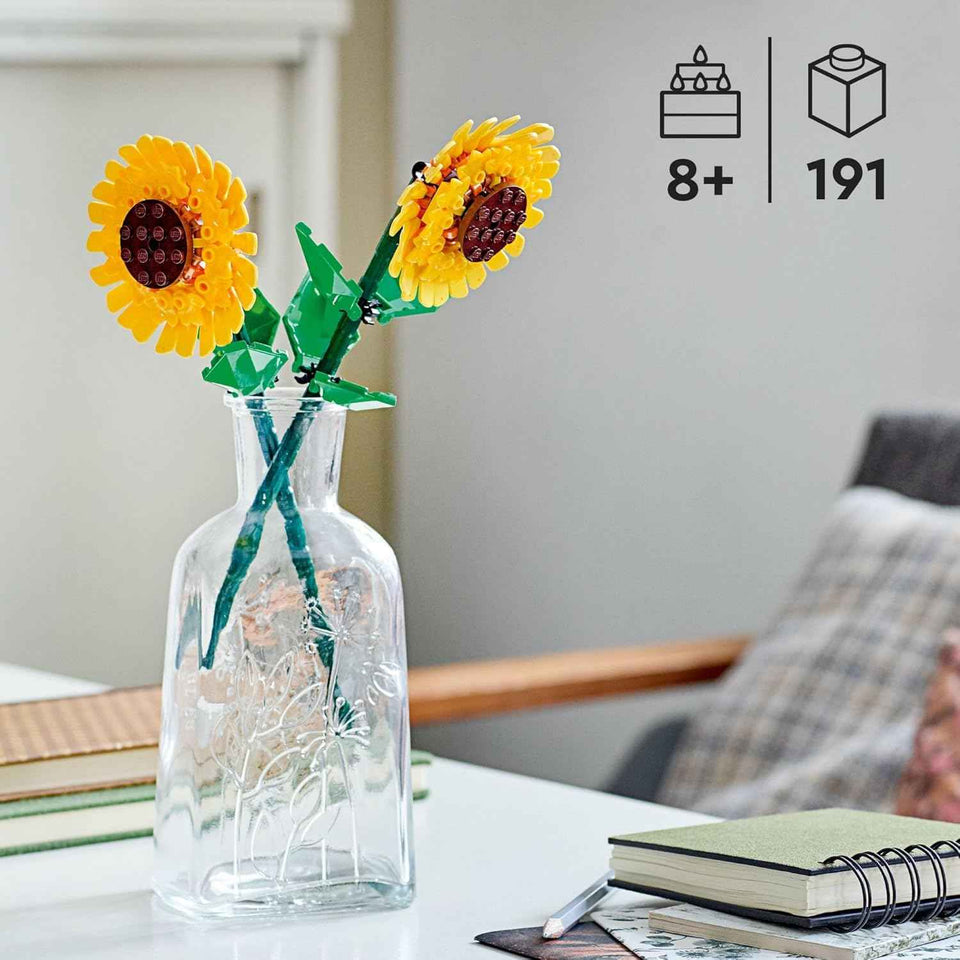 LEGO Sunflowers Building Toy for Kids, Girls and Boys Ages 8+ - Artificial Sunflowers for Home Decor and Display - Birthday Gift Idea for Lovers of Plants & Flowers - 40524
