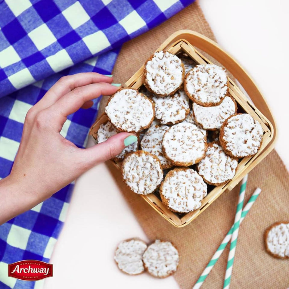 Archway Soft Iced Oatmeal Cookies 9.25 Oz, Classic Home-Style Flavor, Share with Friends and Family